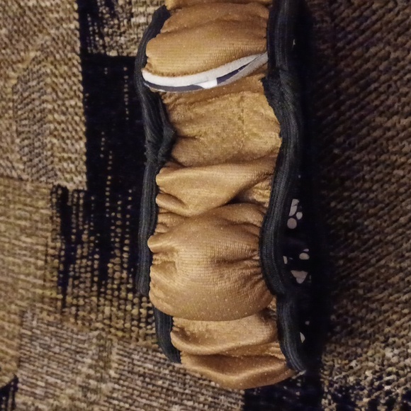 4/$40 New Paw Print Stearing Wheel Cover - Picture 4 of 6